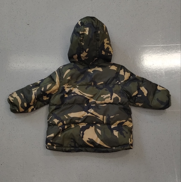 -Old Navy Hooded Frost-Free Puffer Jacket Toddler Camo Size: 12-18 M - Picture 3 of 9